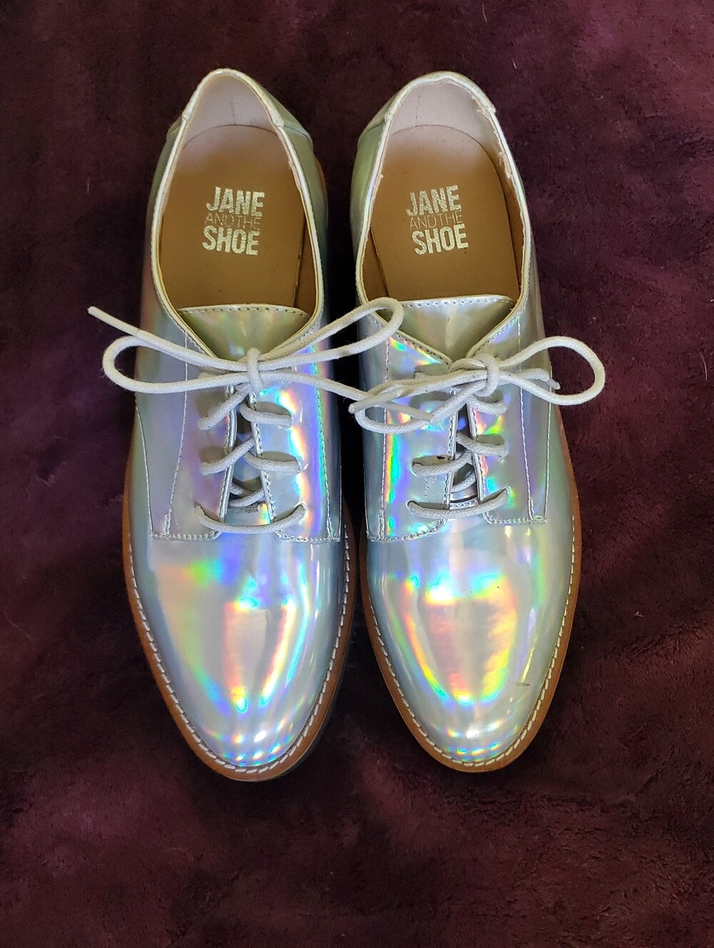 JANE AND THE SHOE Holographic Lace-Up Oxfords - Silver- NWOT